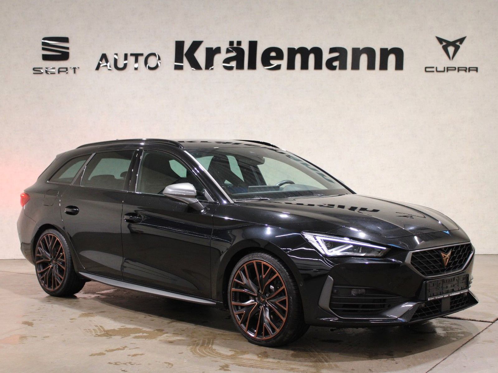 Leon Sportstourer VZ CUP 2.0TSI 4Drive DSG