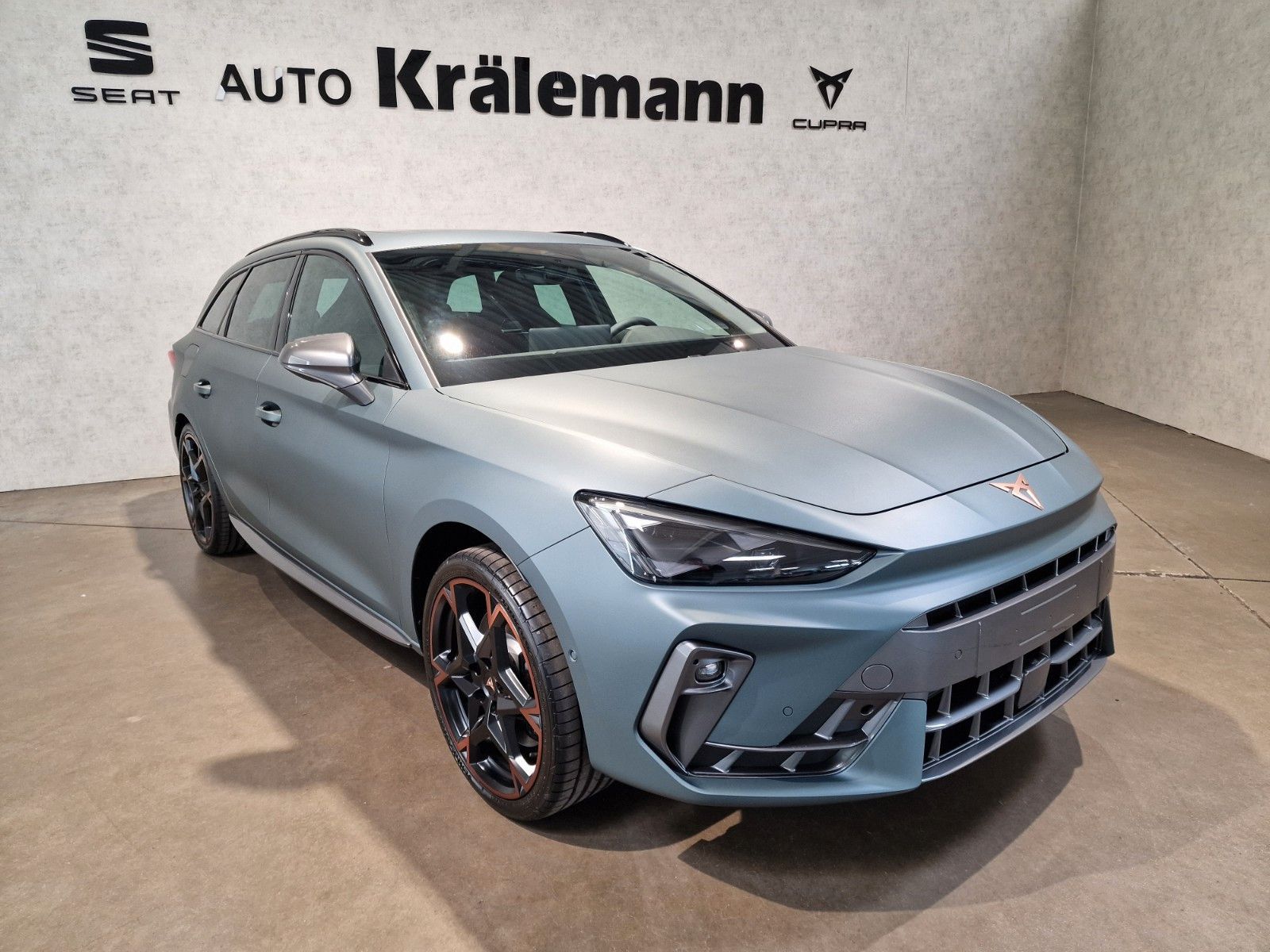 Leon Sportstourer 1.5 E-HYBRID VZ DSG