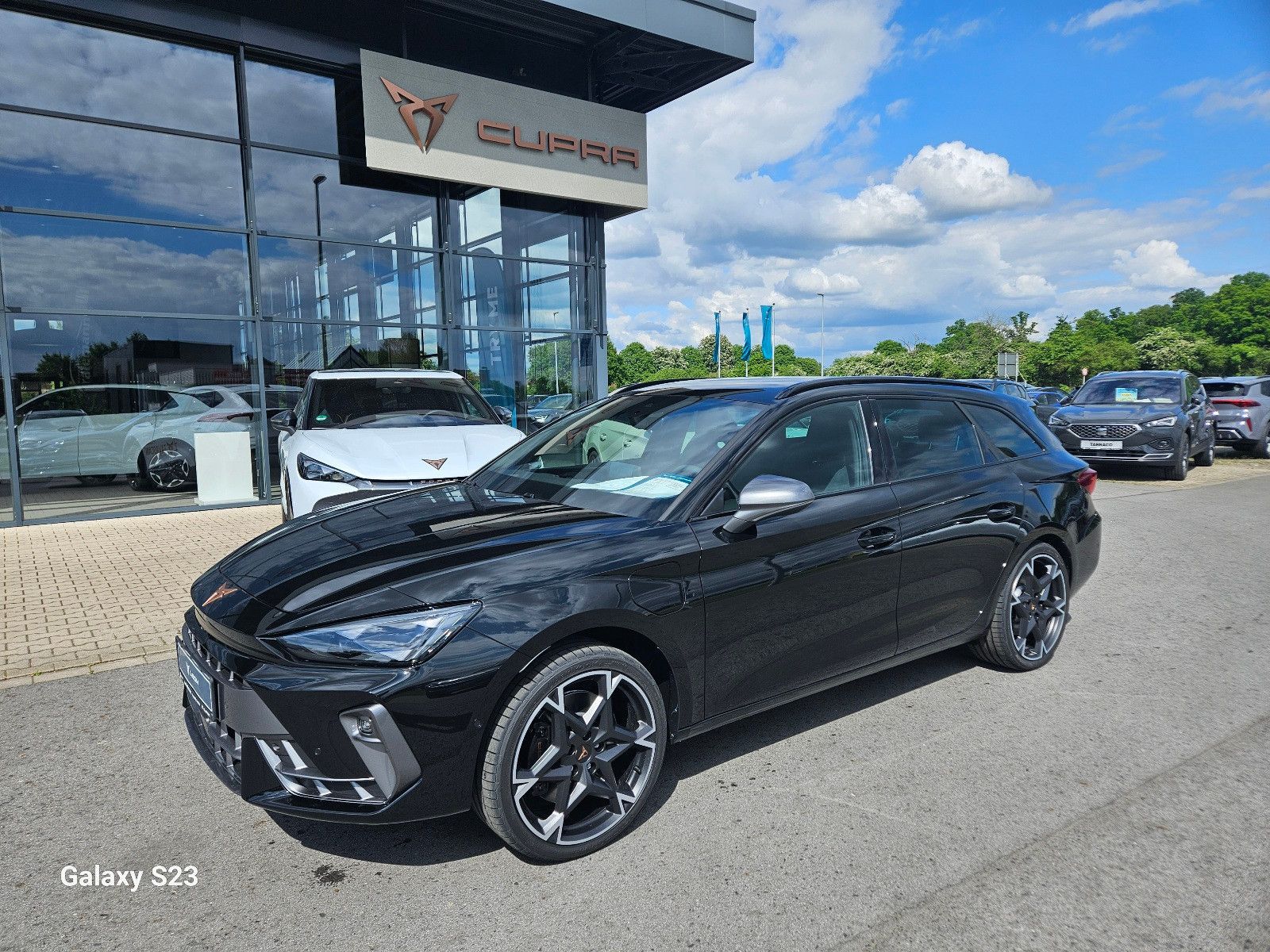 Leon Sportstourer 1.5 e-Hybrid VZ *AHK*Matrix*